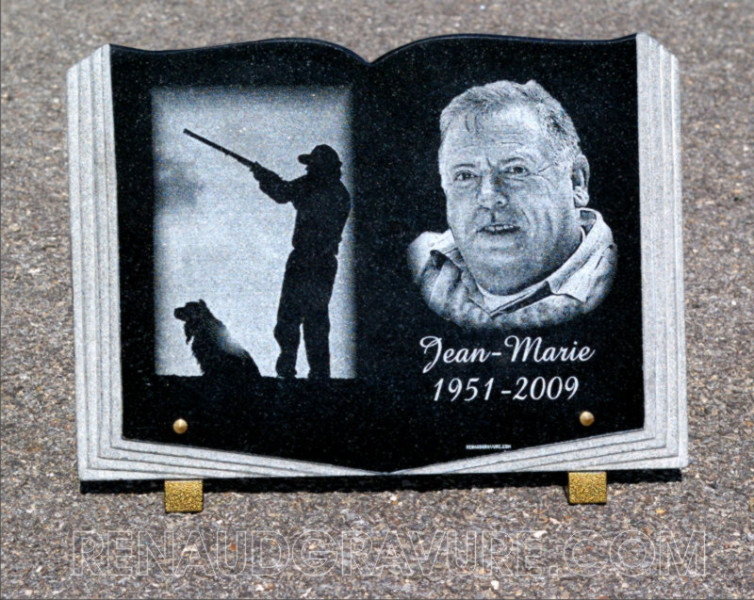 Plaque livre &agrave; poser sur une tombe.