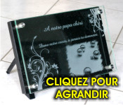 Ensemble verre et granit pour cette plaque fun&eacute;raire unique.