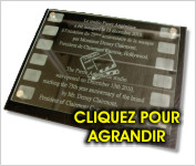 Plaque fun&eacute;raire en verre grav&eacute; avec photo sur article funeraire