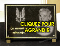 Insignes ou logos grav&eacute;s sur des plaques fun&eacute;raires