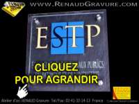 Plaque fun&eacute;raire en verre grav&eacute; avec photo sur article funeraire