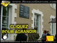 Plaque fun&eacute;raire en verre grav&eacute; avec photo sur article funeraire
