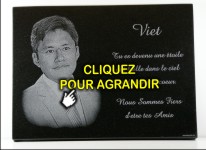 Magnifique portrait grav&eacute; sur une plaque mortuaire pour tombe et monuments fun&eacute;raires