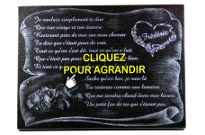 Coeur avec fleurs et parchemin