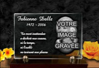 Portrait grav&eacute; sur verre feuillet&eacute; pour plaque funeraire