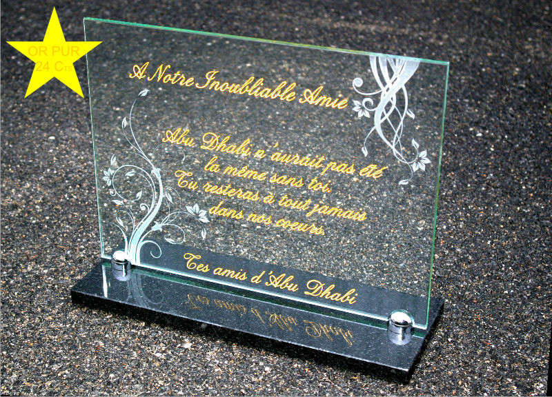 Plaque funéraire en verre avec motif floral très décoratif