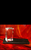 plaque fun&eacute;raire avec cube verre et socle