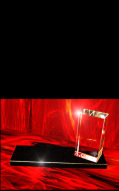 cube verre sur socle