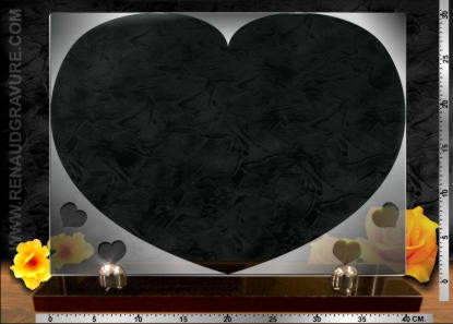 coeur sur plaque funéraire en verre