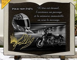 Livre ouvert en granit marbre, casque motard, moto, colombe, dorure Ref : 345