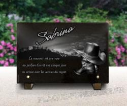 Plaque funéraire Musique country, danse en ligne, cow-boy, bottes chapeau, granit Ref : 386