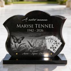 Plaque funéraire cartes à jouer, papillon, granit forme galbée