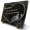 Plaque funéraire granit avec coeurs, bouquet de fleurs champêtres à personnaliser (2)