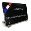 Plaque funéraire pour gendarme et militaire avec texte et drapeau tricolore gravés (2)