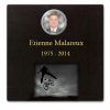 Plaque mortuaire en granit à coller, cycliste BMX, photo porcelaine et texte gravé doré, columbarium (2)