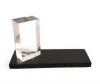 Plaque funéraire moderne avec socle granit gravé un bloc de verre avec fleurs (2)