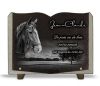 Plaque funéraire livre en granit avec cheval, campagne et chêne à personnaliser (2)