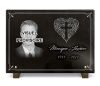 Plaque décès en granit avec portrait du défunt, coeur avec croix chrétienne et textes personnalisables (2)