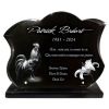 Plaque funéraire pour agriculteur avec coq, fleurs sur forme galbée en granit, socle, à personnaliser (2)