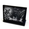 Plaque funéraire personnalisée en granit avec enfant pêcheur et poisson en rivière avec gravure d'art (2)