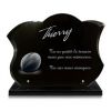 Plaque tombale granit avec ballon de rugby, forme galbée sur socle à personnaliser (2)