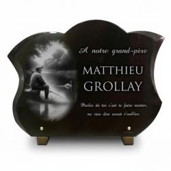 Plaque funéraire pêcheur en granit forme galbée (2)