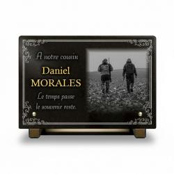 Plaque funéraire chasseur en granit avec dorure personnalisée (2)