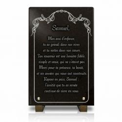 Plaque funéraire avec bordure décorative en granit (30 × 20 cm) sur pieds métal (2)
