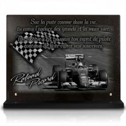 Plaque funéraire voiture de course , Formule 1 sur circuit avec drapeau à damier (2)
