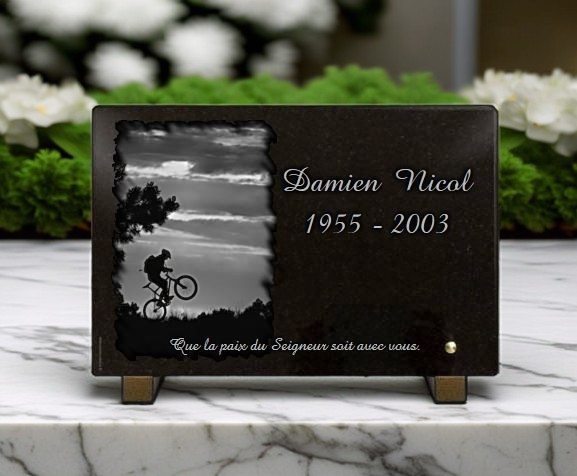 Plaque funéraire Vélo VTT - RENAUD Gravure