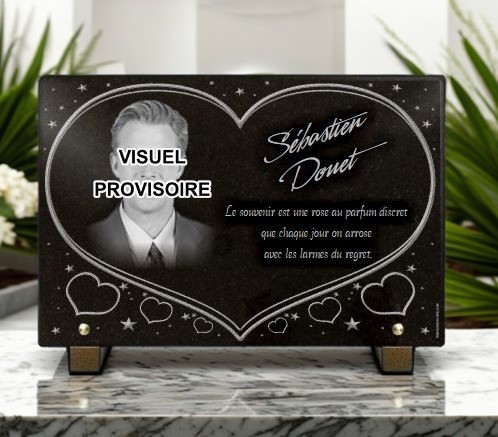 Plaque funéraire personnalisée avec gravure photo et coeurs