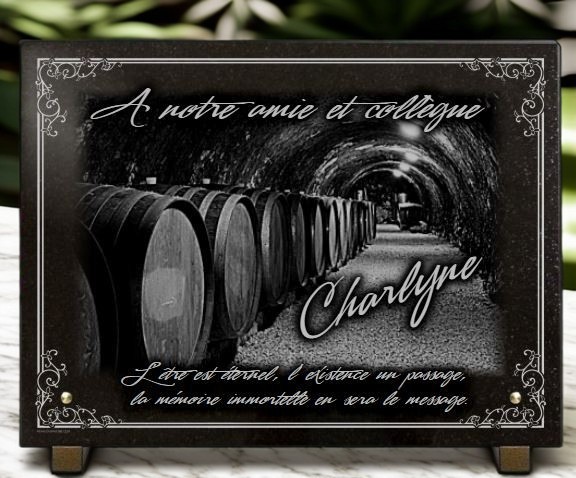 Plaque funéraire tonneaux de vin dans chai, viticulteur et vigneron