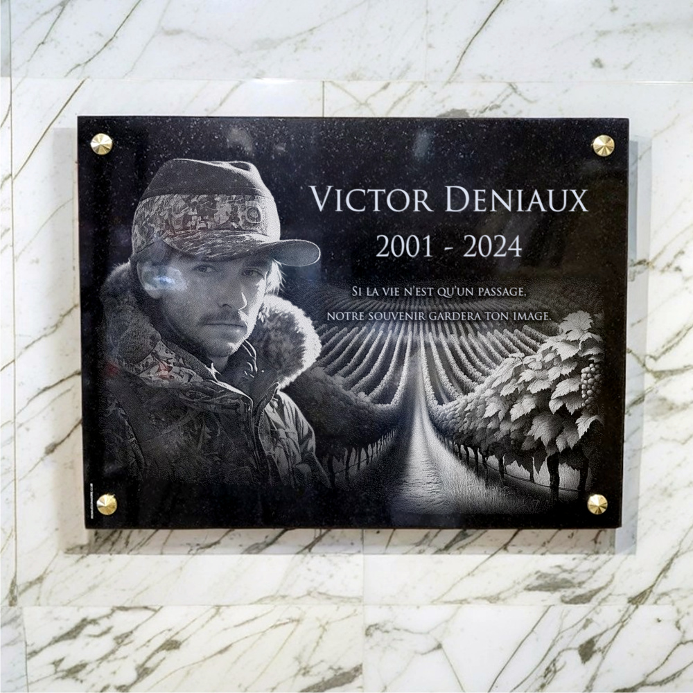 Plaque funéraire avec photo gravée