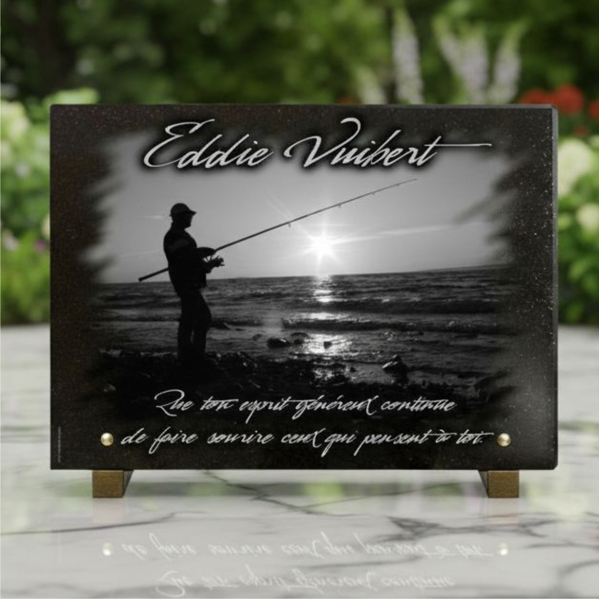 Plaque funéraire pêcheur en granit ? coucher de soleil sur la mer