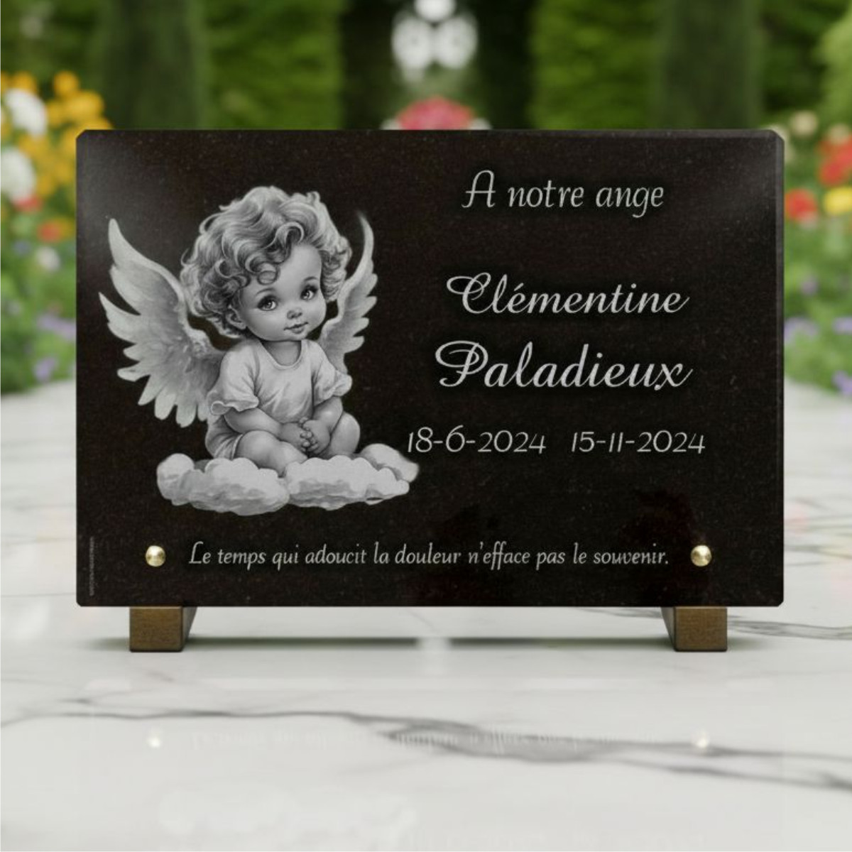Plaque funeraire enfant en granit avec ange