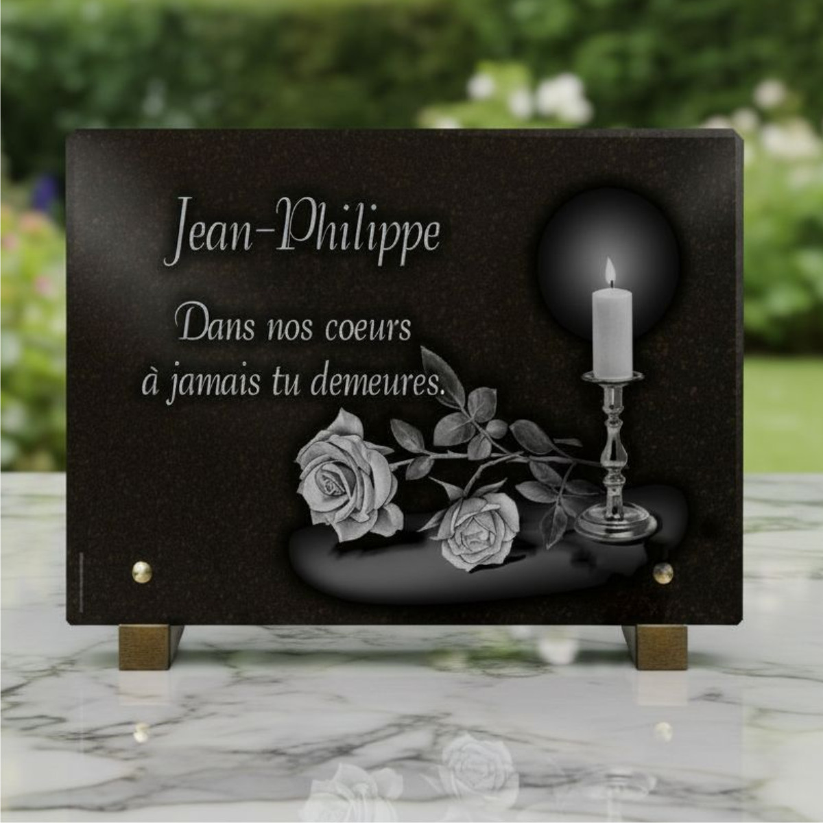 Plaque funéraire bougie et roses en granit