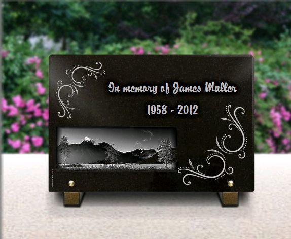 Memorial plaque granite . 20 x 30 cm.