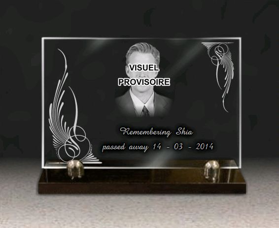 Memorial plaque glass . 20 x 30 cm.