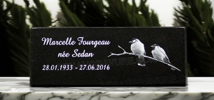 Plaque funéraire columbarium oiseaux