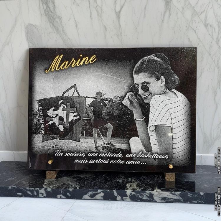 Les plus belles plaques funéraires avec photo gravée sur granit | Renaud Gravure
