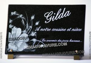 plaque mortuaire personnalisée avec fleurs modernes