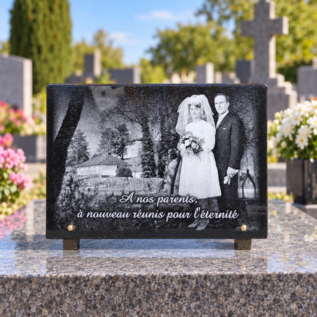 Plaque funéraire pour des parents réunis