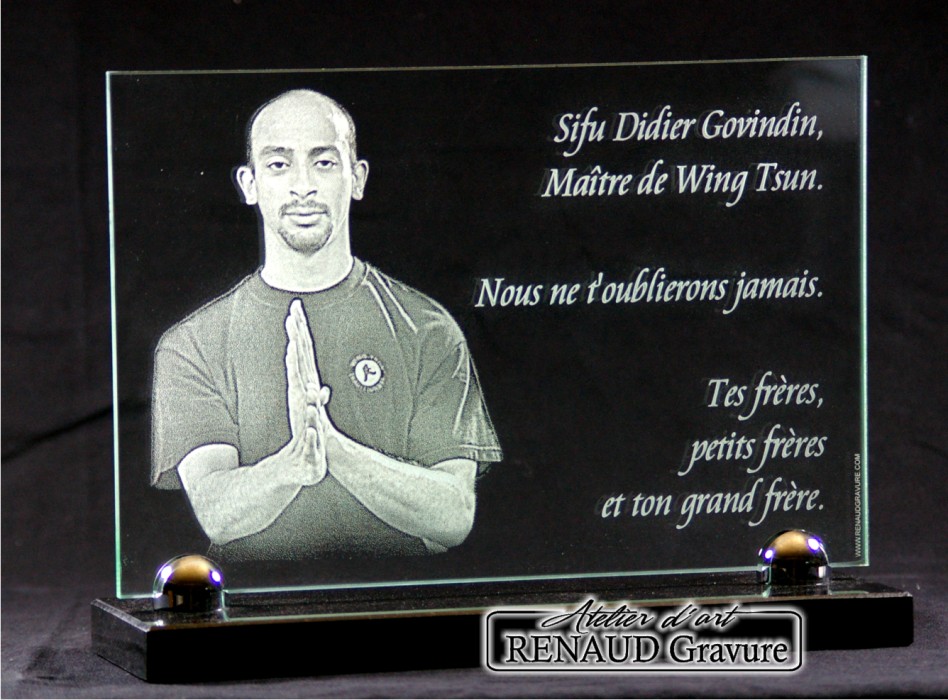 Plaque funeraire en verre avec photo