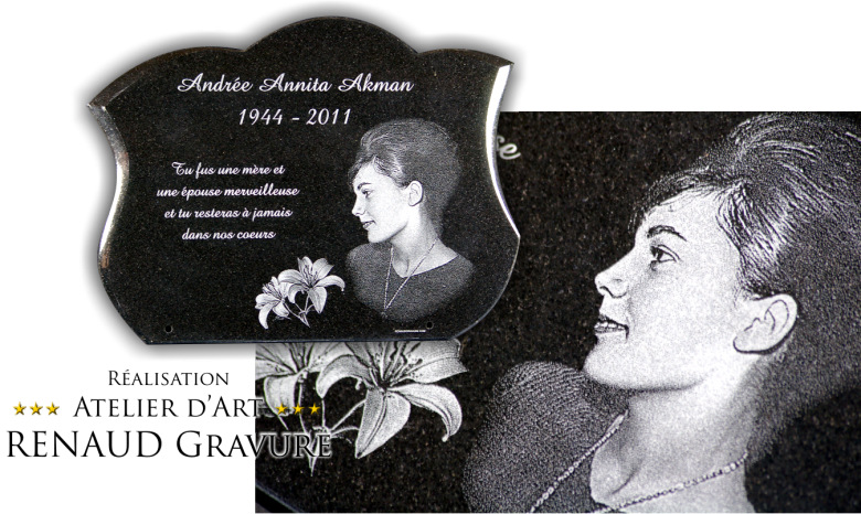 Plaque funéraire avec photo gravée sur granit noir